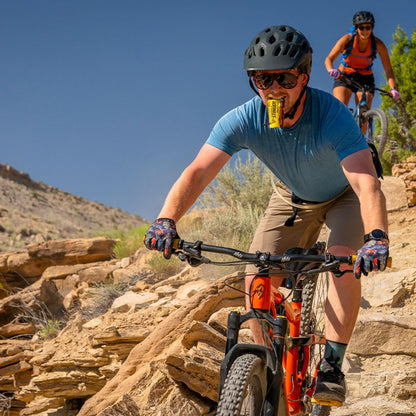 Honey Stinger Organic Fruit Smoothie Energy Gel, Gluten Free & Caffeine Free, for Exercise, Running and Performance, Sports Nutrition for Home & Gym, Pre and Mid Workout, 12 Pack, 13.2 Ounce